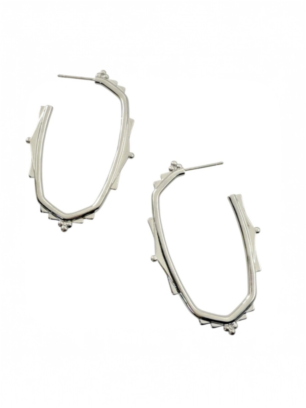 Kendra Scott Silver Geometric Hoop Earrings.